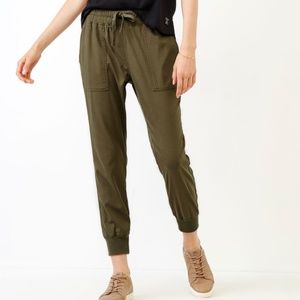 Roots Army Green Cargo Essential Jogger 